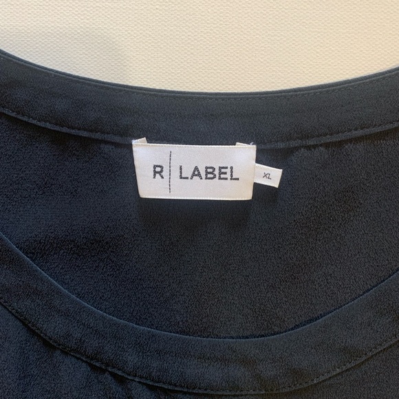 R Label Silk Tee, XL - Picture 2 of 3